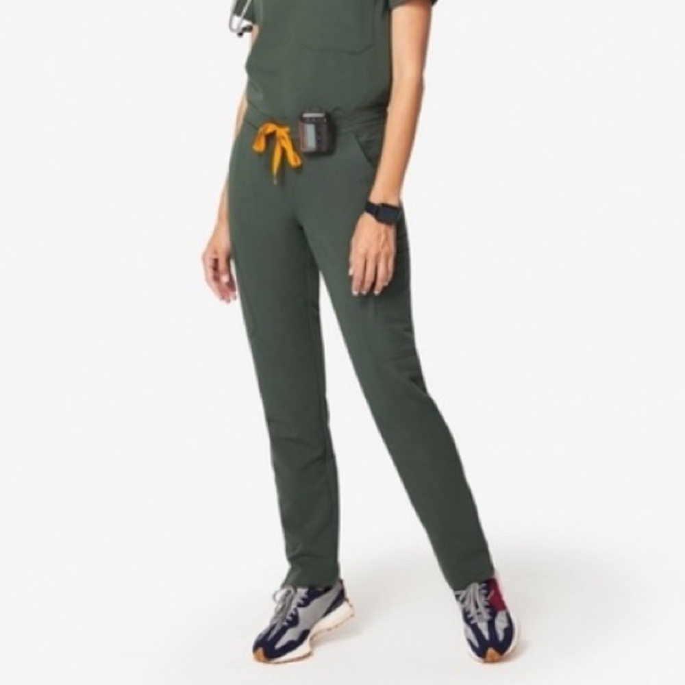 Figs Moss Small Petite Yola Pants